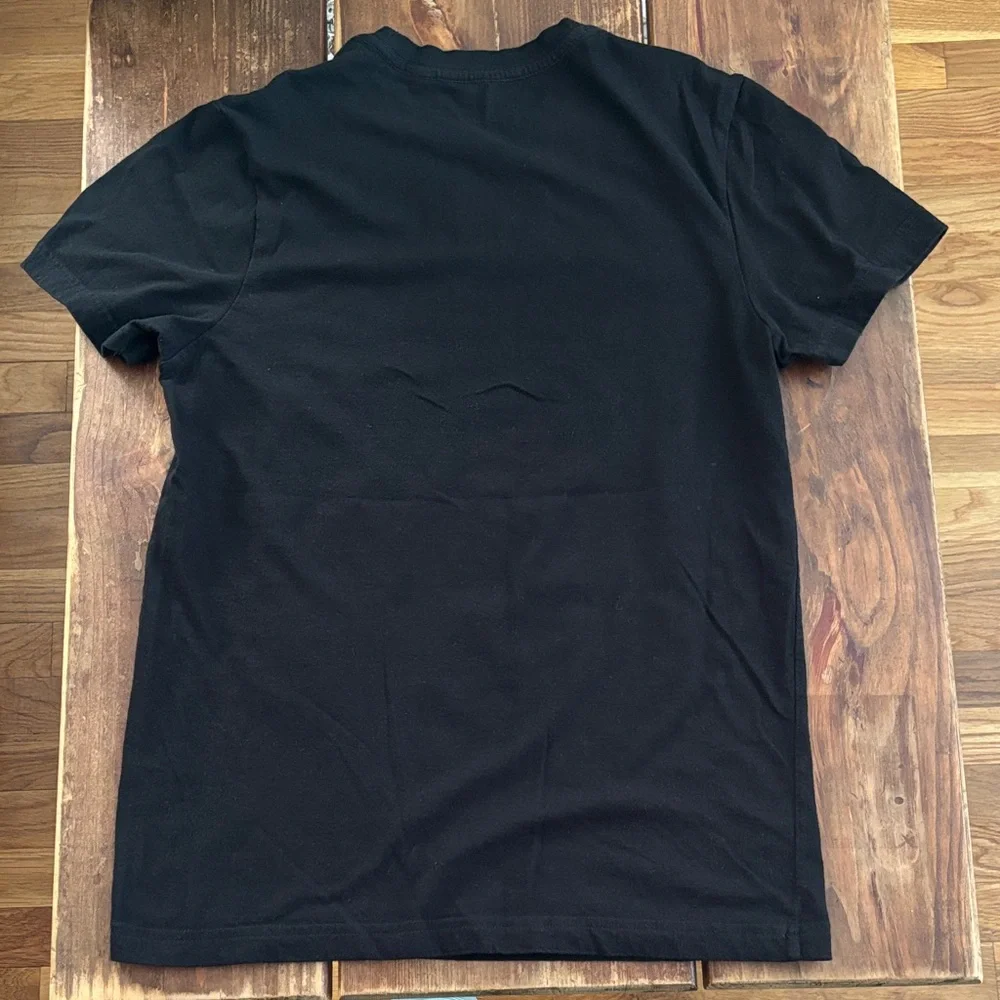 Guess Men's Black Short Sleeve Tee With Guess Logo On Chest Size S - Picture 4 of 7